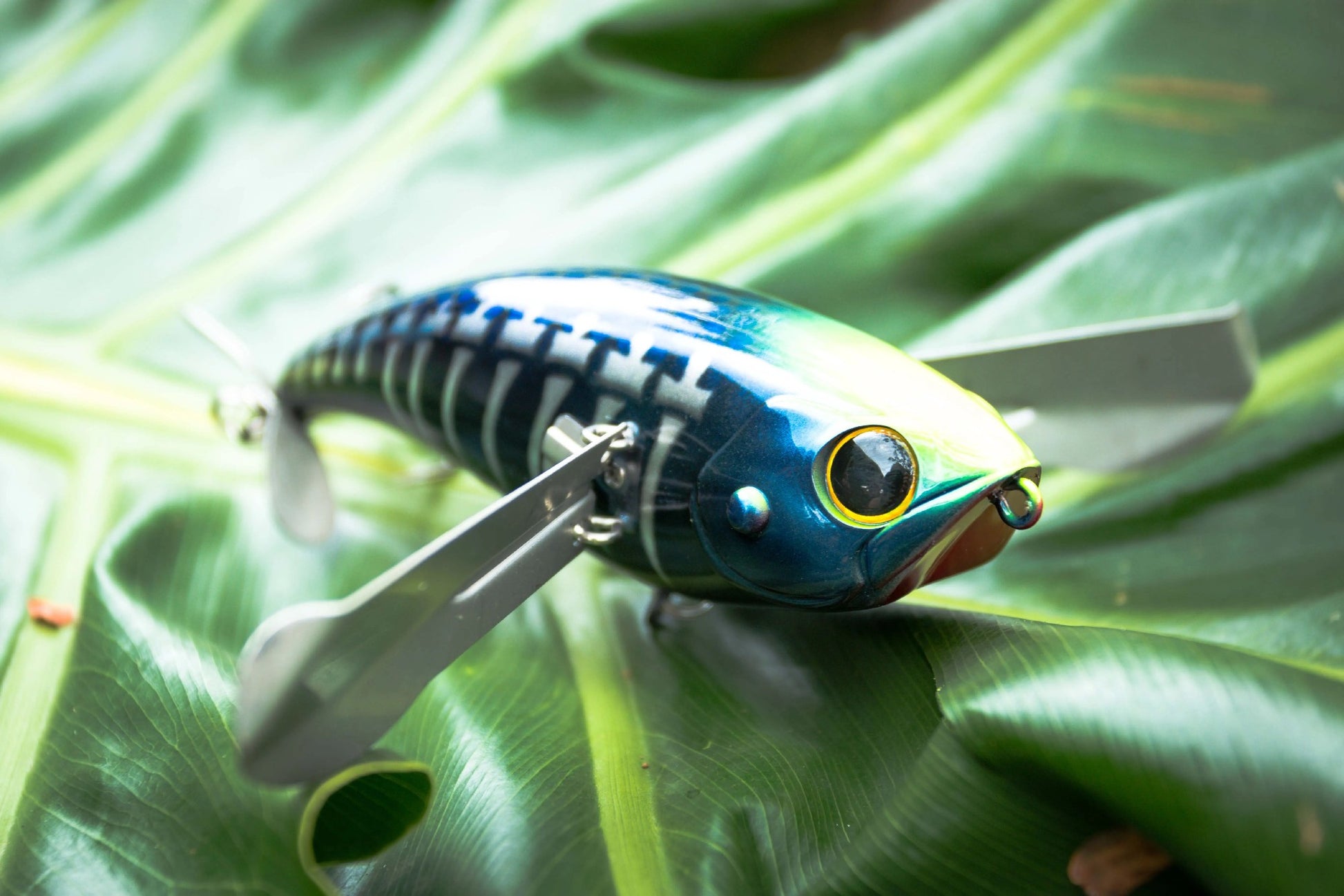 Jackall Mega Pompadour 120mm Lure [cl:black Bone]